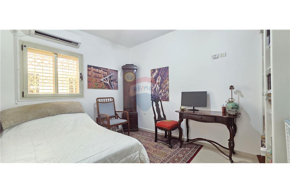 Dzīvojamais - Pilsētas savrupmāja - AHUZZAT BARAQ, Israel - HE - ממ