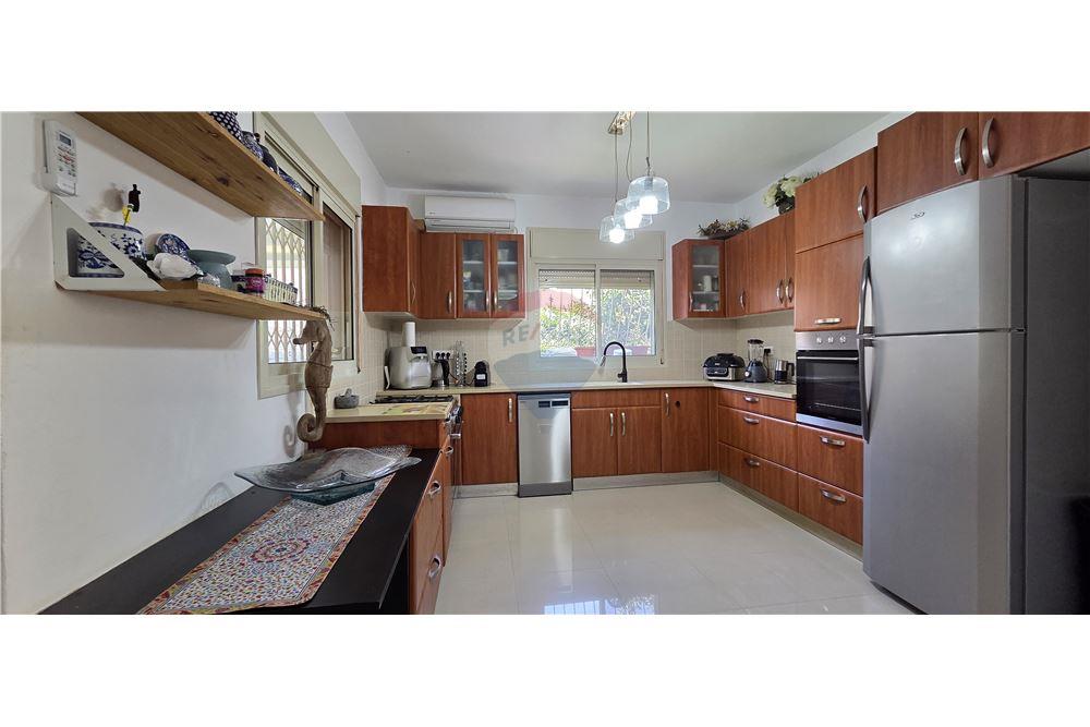 Dzīvojamais - Pilsētas savrupmāja - AHUZZAT BARAQ, Israel - HE - Virtuve - 830541021-500