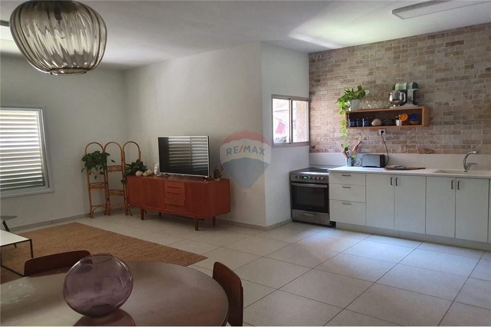 Residential - कोंडो/अपार्टमेंट - עפולה, ישראל - HE - 4 - 830541027-1244