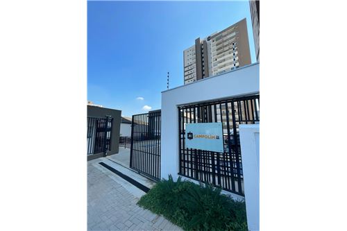 Condomínio JR Campolim II