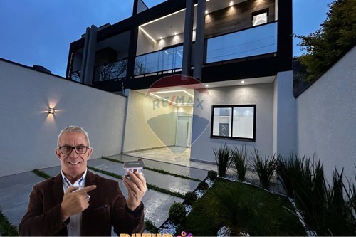 Venda-Sobrado-Rua Norberto de Brito , 2190  - A 100 metros da Velha Napolitana/MacDonalds  - Centro , São José dos Pinhais , Paraná , 83005290-560391051-12