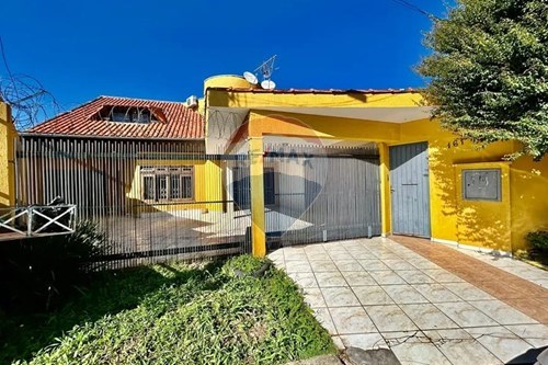 Venda-Casa-Rua Demétrio Elías Djazi , 161  - PRÓXIMO AO MAX DA RUI BARBOSA  - Aviação , São José dos Pinhais , Paraná , 83045400-560391051-1