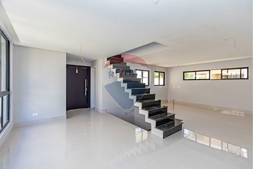 Venda-Casa-Rua Capitão João Ribas de Oliveira , 730  - Guabirotuba , Curitiba , Paraná , 81510350-560411048-47