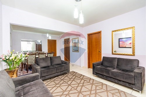 Venda-Casa-Rua Eunice Bettini Bartoszeck , 1702  - Jacomar BR277  - Uberaba , Curitiba , Paraná , 81590180-560441032-16