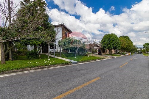 Venda-Sobrado-RUA DOS PROFESSORES , 121  - Barigui , Araucária , Paraná , 83707670-560351054-3