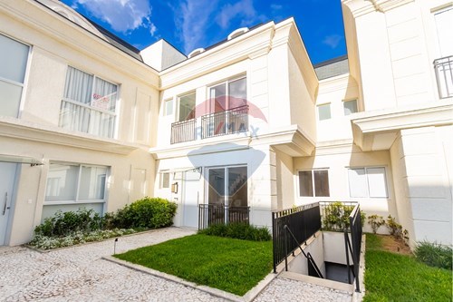 Venda-Casa-Rua Professor Dário García , 500  - Parque Tingui  - Vista Alegre , Curitiba , Paraná , 80820410-560351022-68