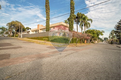 Venda-Casa-Rua Engenheiro Gottardo Bottarelli , 36  - Parque Jardim Botânico  - Jardim Botânico , Curitiba , Paraná , 80210200-560441037-10