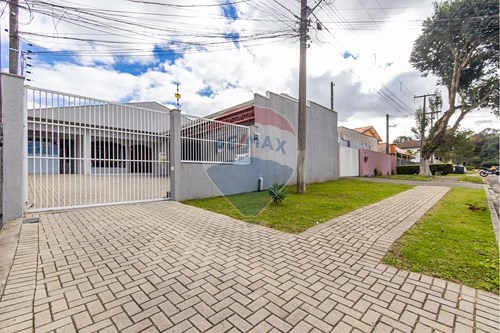 Venda-Casa-Rua Angélica Maria Taborda Santos , 142  - Boqueirão , Curitiba , Paraná , 81750230-560351054-207