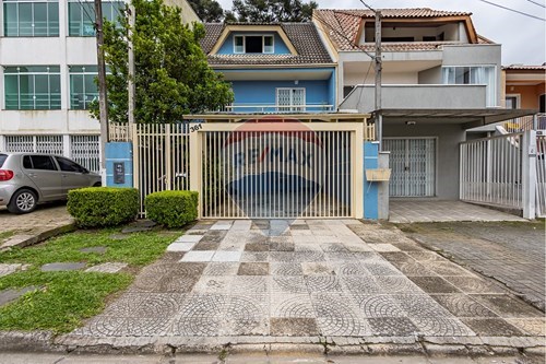 Venda-Triplex-rua affonso mathuchewski , 361  - ao lado da panificadora Marinoni  - Loteamento Marinoni , Almirante Tamandaré , Paraná , 83508-550-560341161-26
