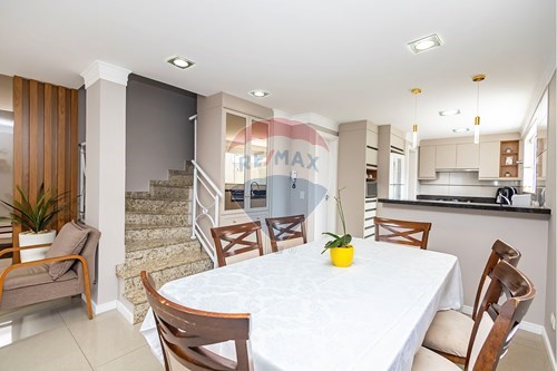 Venda-Casa-Rua Pedro Spisla Filho , 425  - Santa Cândida , Curitiba , Paraná , 82640610-560351069-48