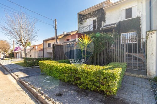 Venda-Sobrado-R. Cel. João Mattos Guedes , 102  - Ahú , Curitiba , Paraná , 82200-370-560341021-66