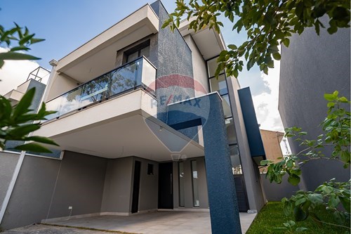 Venda-Sobrado-Rua Bine Gersten Reiss , 18  - Próx Av. Pref. Maurício Fruet  - Capão da Imbuia , Curitiba , Paraná , 82900190-560371031-31