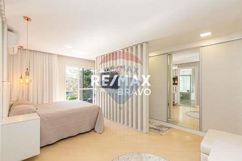 Venda-Sobrado-Rua Capitão Leônidas Marques , 2727  - APCEFPR  - Uberaba , Curitiba , Paraná , 81550000-560371009-83