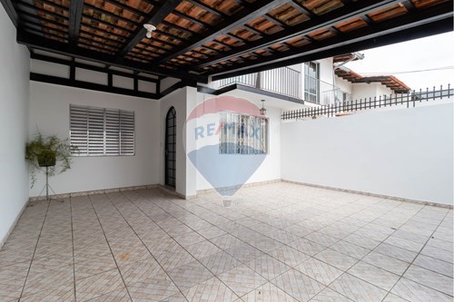 Venda-Casa-Rua 21 de Junho , 448  - Detran  - Capão da Imbuia , Curitiba , Paraná , 82810330-560411045-22