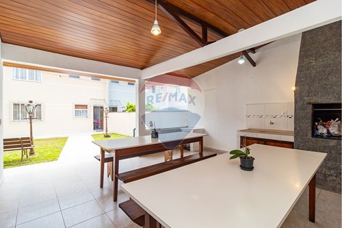 Venda-Sobrado-Rua  Augusto zibarth , 1026  - Associação da caixa, Avenida das Torres  - Uberaba , Curitiba , Paraná , 81560360-560441002-51