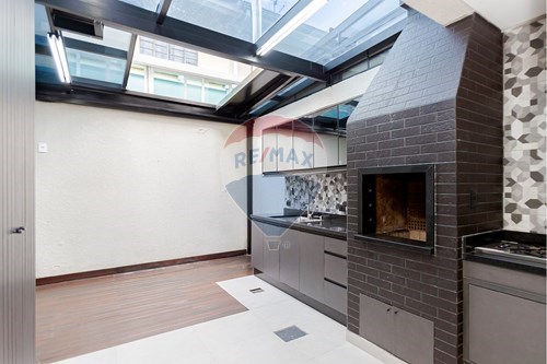 Venda-Casa-Rua: Salvador Ferrante , 2471  - Boqueirão , Curitiba , Paraná , 81670390-560411047-79