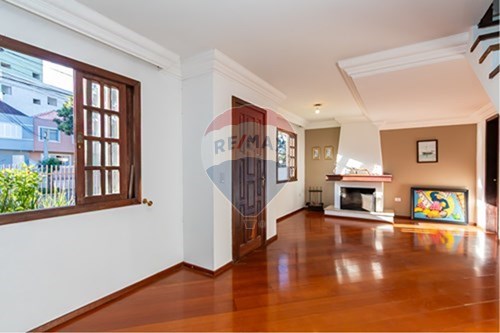 Alugar-Sobrado-Água Verde , Curitiba , Paraná , 80610040-560351125-36