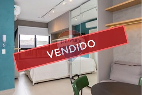 Venda-Studio-Rua Otávio Francisco Dias , 29  - Próximo a avenida água verde  - Água Verde , Curitiba , Paraná , 80620310-560311065-7