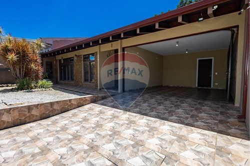 Venda-Casa-Rua Alfredo Wekerlin , 170  - Avenida Anita Garibaldi  - Boa Vista , Curitiba , Paraná , 82540274-560331101-1