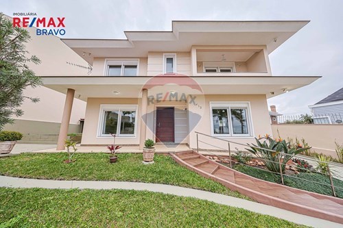 Venda-Casa-Rua Gabirobas , 412  - Uberaba , Curitiba , Paraná , 81.560-150-560371009-76