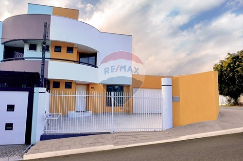 Venda-Sobrado-Rua Lauro Taváres Rodrigues , 665  - Próximo Sup. Araucária  - Xaxim , Curitiba , Paraná , 81720020-560391075-5