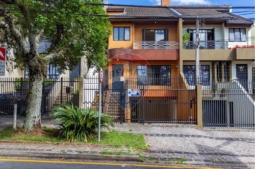 Venda-Sobrado-Rua Parnaíba , 159  - Rua Inácio Lustosa  - São Francisco , Curitiba , Paraná , 80510310-560441005-12