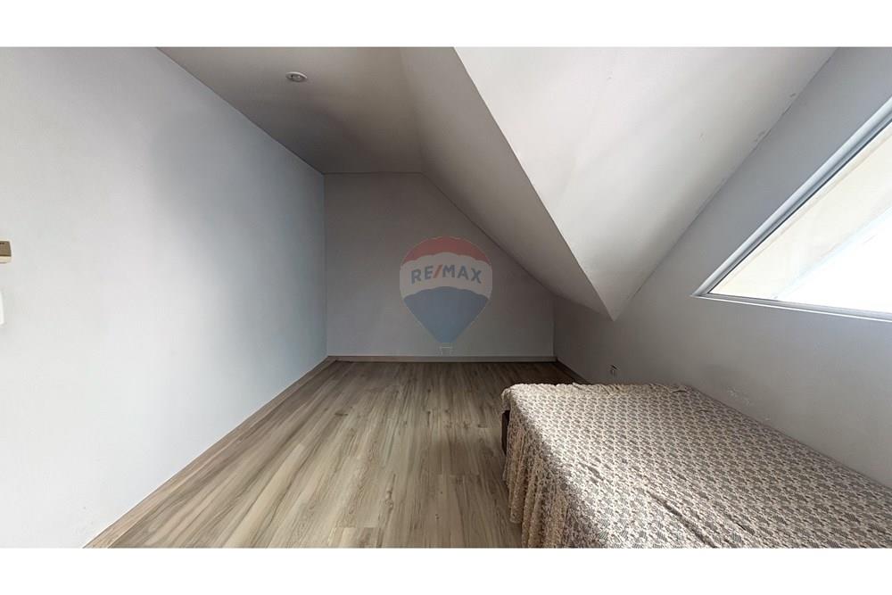 Sobrado - Venda - Curitiba , Paraná - IMG_0104.jpg - 560341219-1