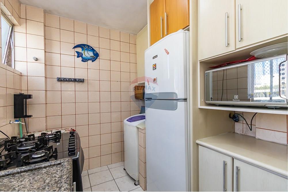 Apartamento à venda com 3 quartos, 58m² - Foto 2