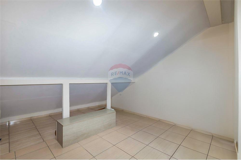 Sobrado - Venda - Curitiba , Paraná - 37 - 560341120-43