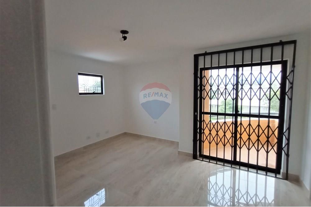 Sobrado - Venda - Curitiba , Paraná - IMG_20221203_183438989.jpg - 560391075-5