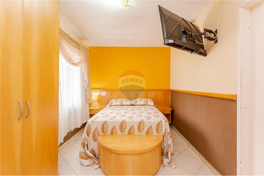 Sobrado - Venda - Curitiba , Paraná - 38 - 560251029-34