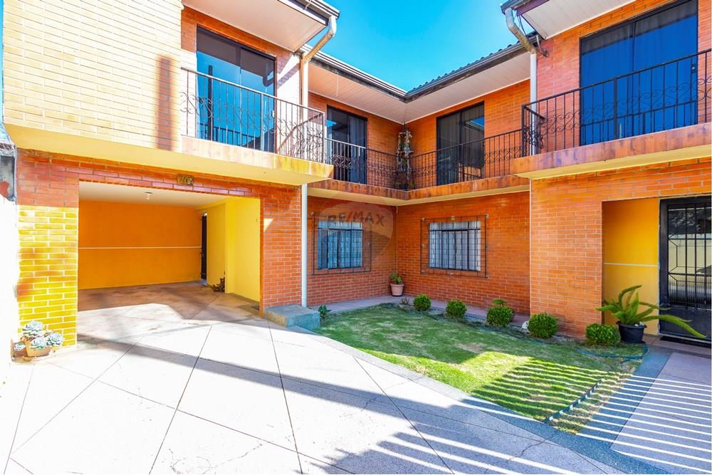 Casa, 4 quartos, 222 m² - Foto 2