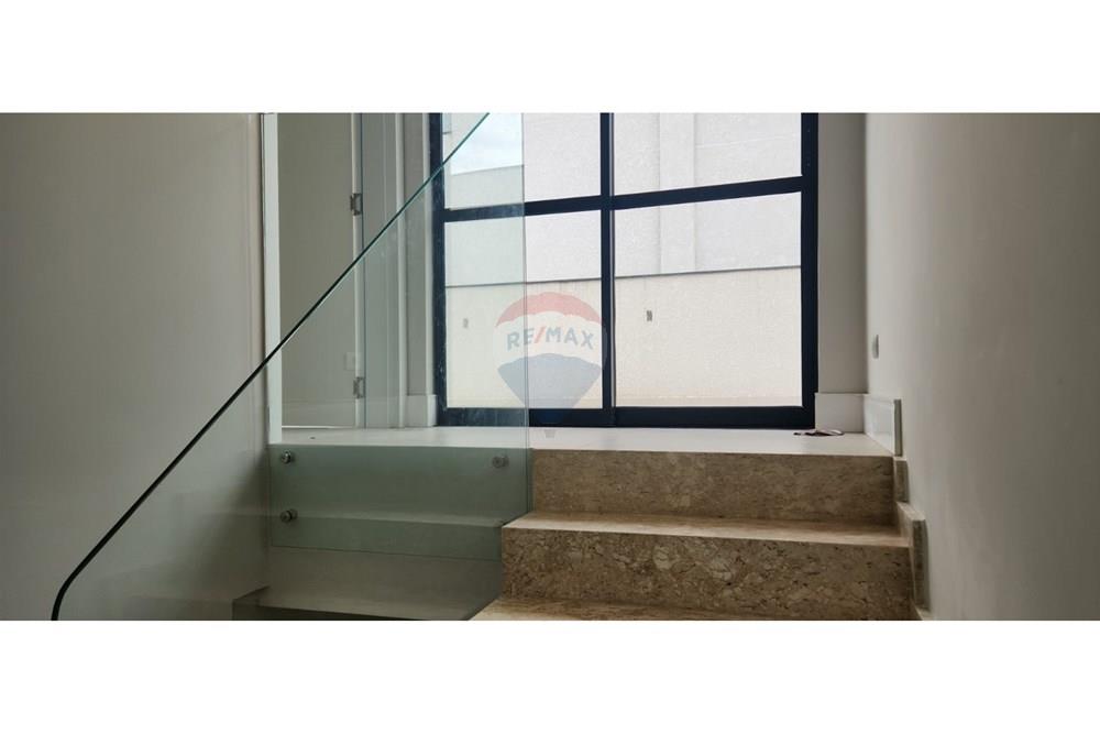 Sobrado - Venda - Curitiba , Paraná - Imagem do WhatsApp de 2025-10-17 à(s) 19.16.38_01e0066a.jpg - 560461025-9