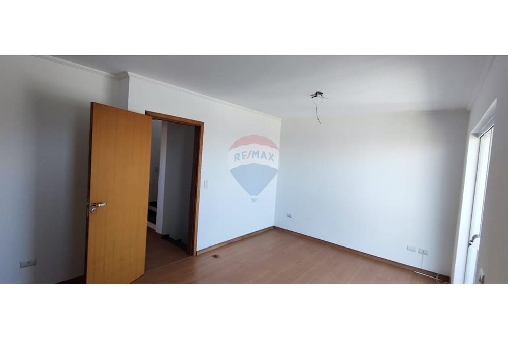 Sobrado - Venda - Curitiba , Paraná - Imagem do WhatsApp de 2025-09-11 à(s) 20.56.05_911a2de2.jpg - 560371010-55