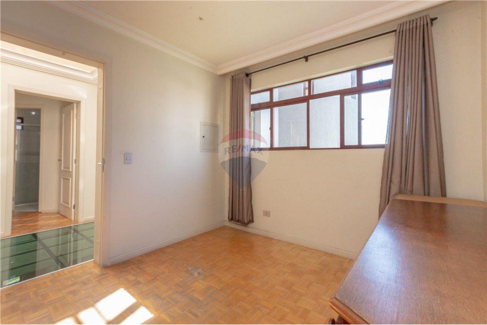 Sobrado - Venda - Curitiba , Paraná - 19 - 560371009-87