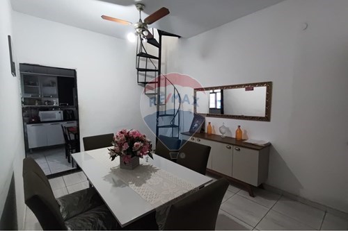 Venda-Casa-Rua Célio Nascimento , 20  - Em frente ao Batalhão  - Benfica , Rio de Janeiro , Rio de Janeiro , 20930050-570431022-72