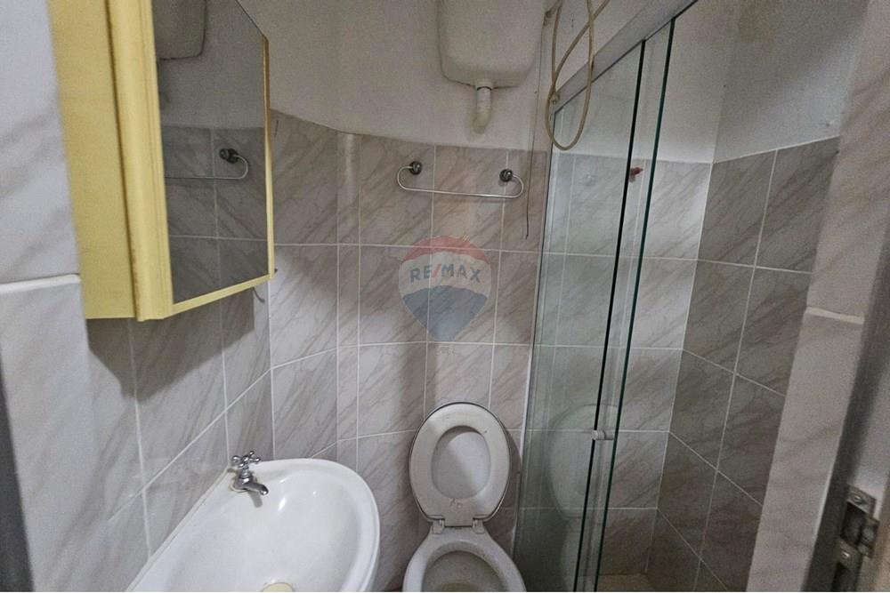 Casa de Vila - Venda - Rio de Janeiro , Rio de Janeiro - 1 piso banheir.jpeg - Banheiro - 570501014-51