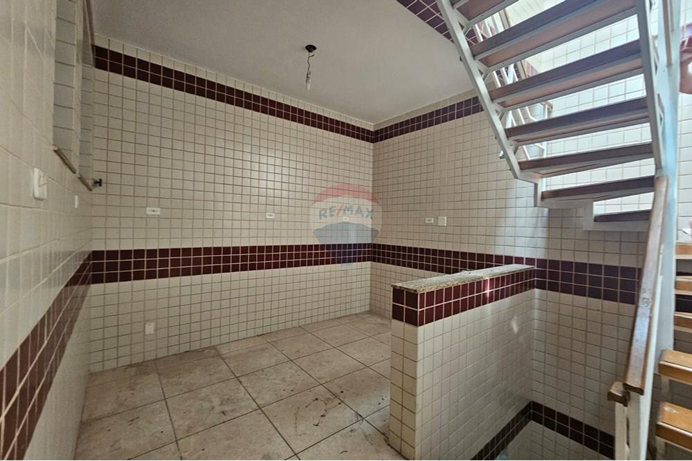 Casa de Vila - Venda - Rio de Janeiro , Rio de Janeiro - 2 piso escada para o terraço.jpeg - Corredor - 570501014-51