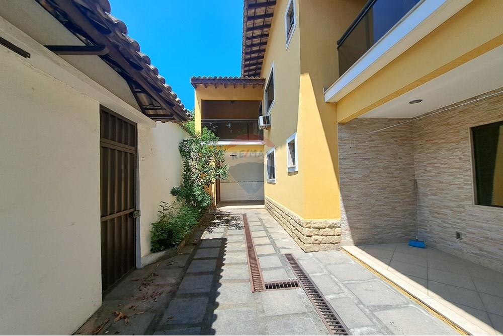 Casa - Venda - Duque de Caxias , Rio de Janeiro - fachada lateral.jpg - 570431027-21