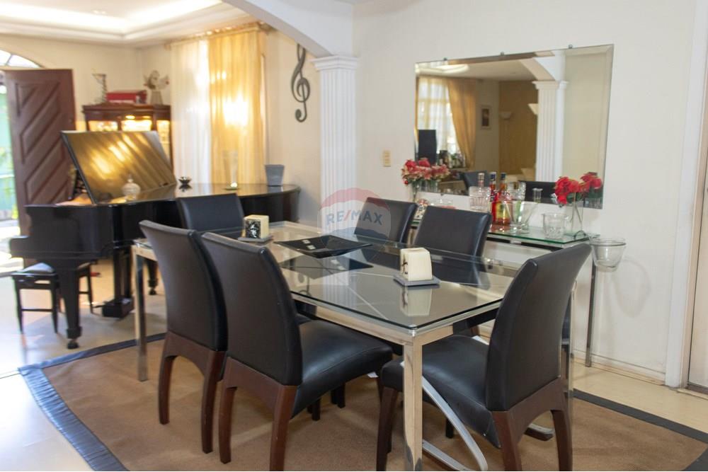 Casa - Venda - Rio de Janeiro , Rio de Janeiro - WhatsApp Image 2025-08-20 at 14.07.41 (2).jpeg - Sala de jantar - 570391005-77