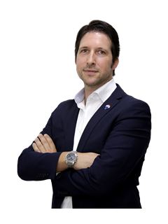 Kantooreigenaar - Urs Patrick Thaeler - RE/MAX UNIQUE