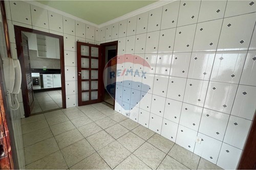 Venda-Casa Comercial-avenida Fernando spinola , 395  - Proximo ao Hospital São Vicente  - Centro , Vitória da Conquista , Bahia , 45000-025-580831002-97