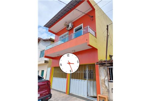 Venda-Casa-Rua Nossa Senhora Aparecida , 92  - Rua Nossa Senhora Aparecida - CASA  - Centro , Teixeira de Freitas , Bahia , 45985040-580411006-265