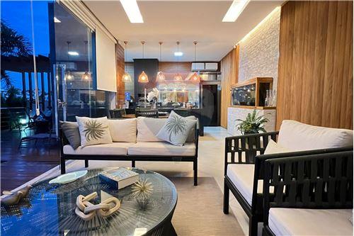 Venda-Casa-Rua Paris , 255  - Jardim Europa , Teixeira de Freitas , Bahia , 45987-234-580631001-276