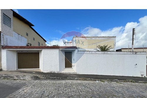 Venda-Casa-Rua General Osório , 116  - Marechal Floriano  - Santa Terezinha , Alagoinhas , Bahia , 48012-008-580701044-42