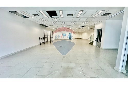 Alugar-Ponto Comercial/ Loja-Rua Silveira Martins , 292  - Antigo Santander  - Cabula , Salvador , Bahia , 41150000-580561022-5