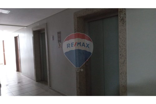 Venda-Cj. Comercial/ Sala-Rua Alceu Amoroso Lima , 668  - Próximo ao Salvador Shopping  - Caminho das Árvores , Salvador , Bahia , 41.820.020-580331013-2