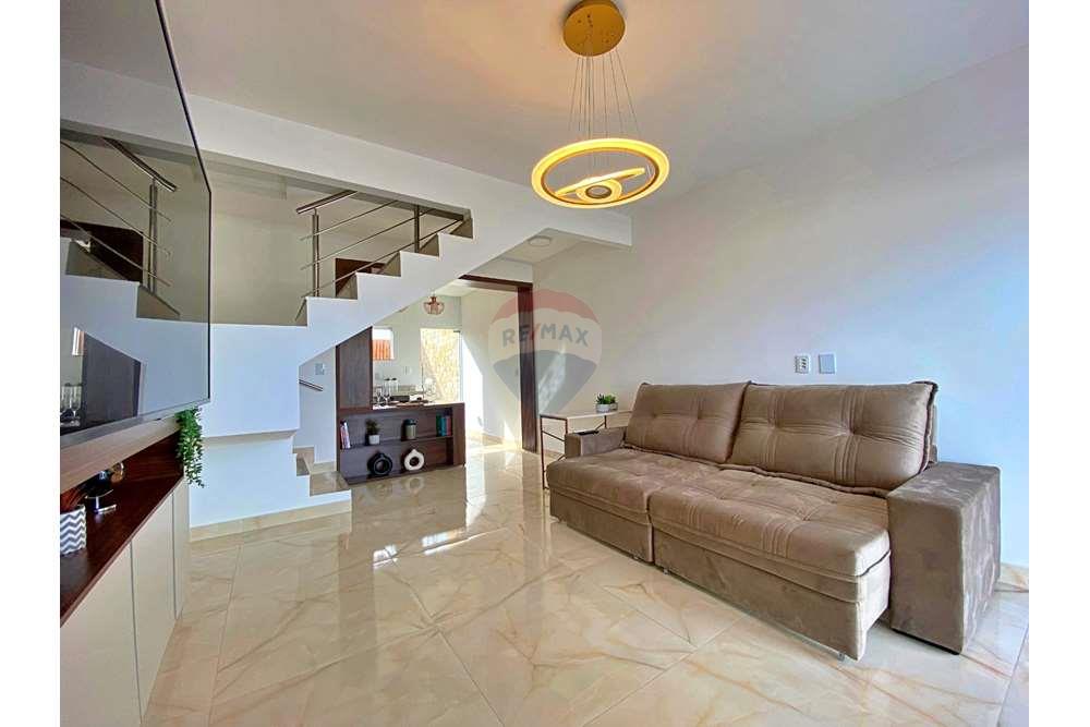 Apartamento à venda com 2 quartos, 80m² - Foto 1