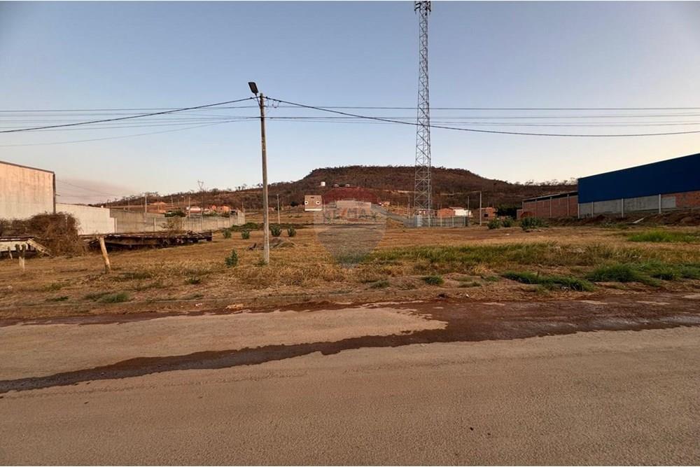 Terreno - Venda - Barreiras , Bahia - Imagem do WhatsApp de 2025-06-04 à(s) 23.51.02_562f4411.jpg - 580651049-130