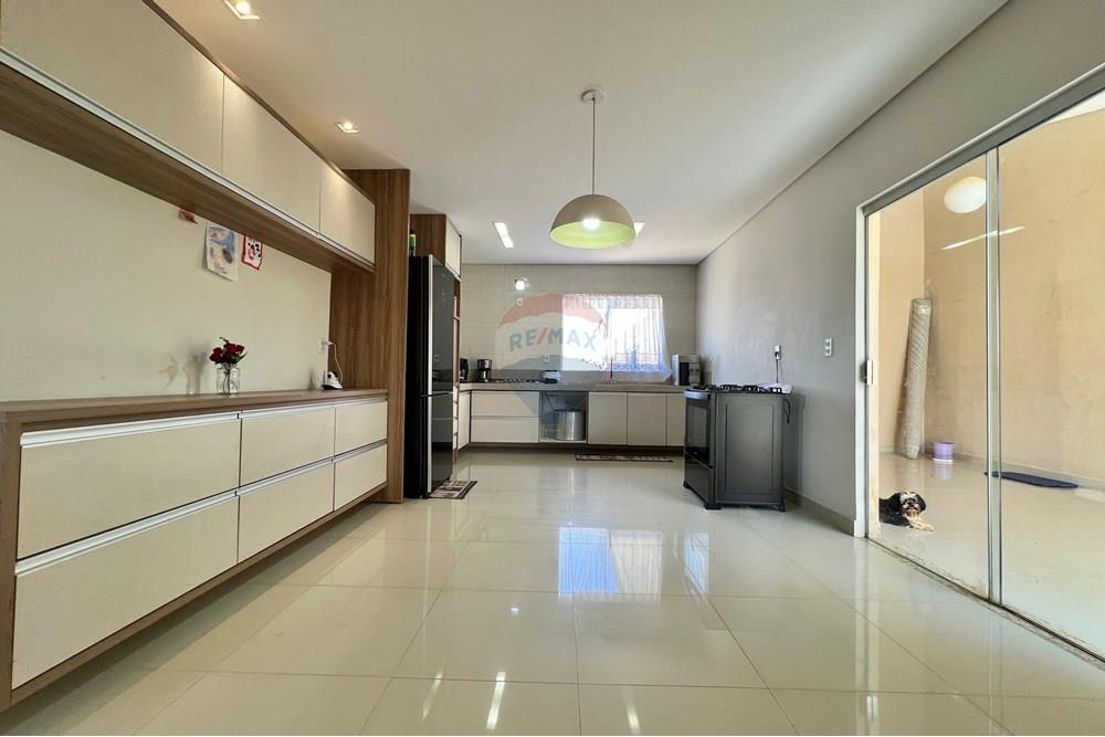 Sobrado - Venda - Barreiras , Bahia - WhatsApp Image 2025-09-19 at 18.03.49 (6).jpeg - 580651079-13